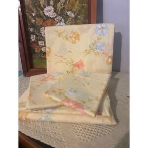 Vintage Dan River Dantrel Double Size Muslin Flat Sheet Floral Yellow Blue Pink